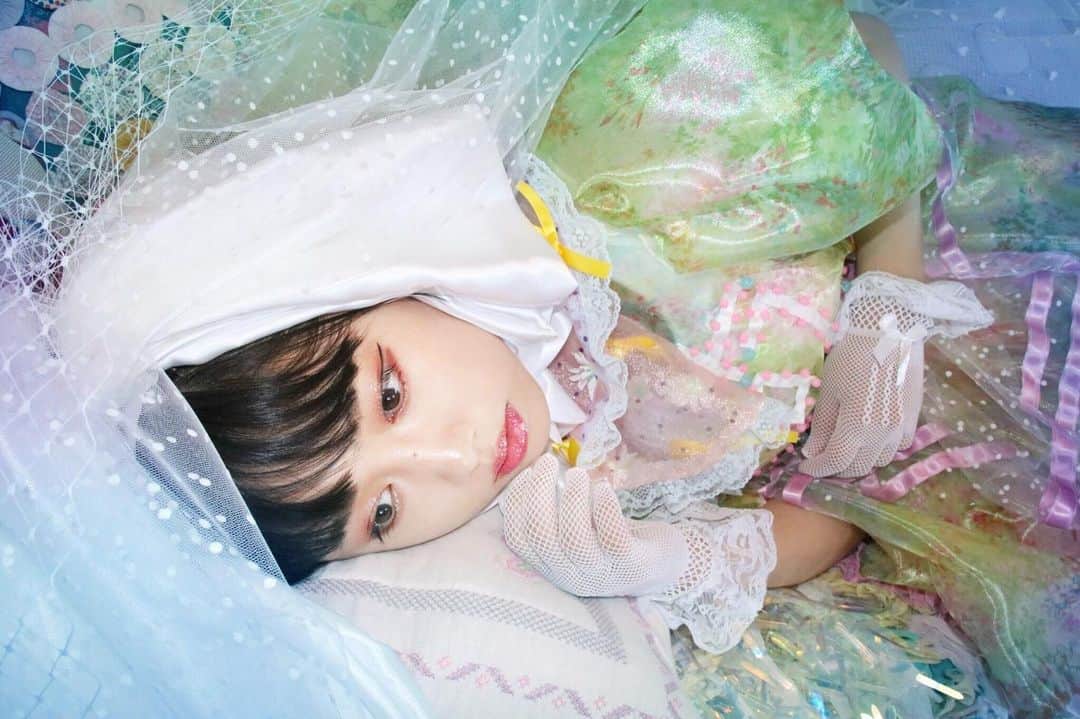 のインスタグラム：「ㅤㅤㅤㅤㅤㅤㅤㅤㅤㅤㅤㅤㅤ ㅤㅤㅤㅤㅤㅤㅤㅤㅤㅤㅤㅤㅤ ㅤㅤㅤㅤㅤㅤㅤㅤㅤㅤㅤㅤㅤ ㅤㅤㅤㅤㅤㅤㅤㅤㅤㅤㅤㅤㅤ 🍈ㅤㅤㅤㅤㅤㅤㅤㅤㅤㅤㅤㅤㅤ ㅤㅤㅤㅤㅤㅤㅤㅤㅤㅤㅤㅤㅤ  hair&make:小夏  @712_coconut ㅤㅤㅤㅤㅤㅤㅤㅤㅤㅤㅤㅤㅤ photo&costume:MIYANISHIYAMA @nishiyamamiya ㅤㅤㅤㅤㅤㅤㅤㅤㅤㅤㅤㅤ #MIYANISHIYAMA」