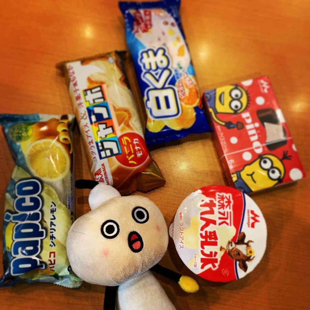 のインスタグラム：「今日のおやつ。アイス最高！ #今日もスタジオにはたわわちゃん #たわわちゃん #アイス #おやつ #djaiko62 #みんなで」