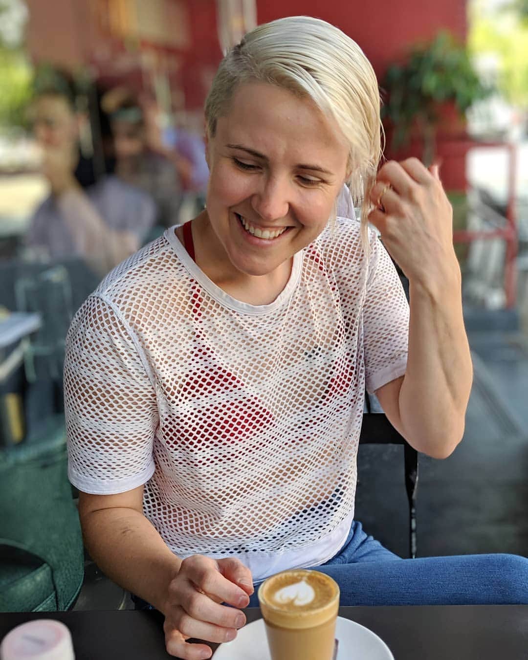 ハナー・ハートのインスタグラム：「Coffee or tea?」
