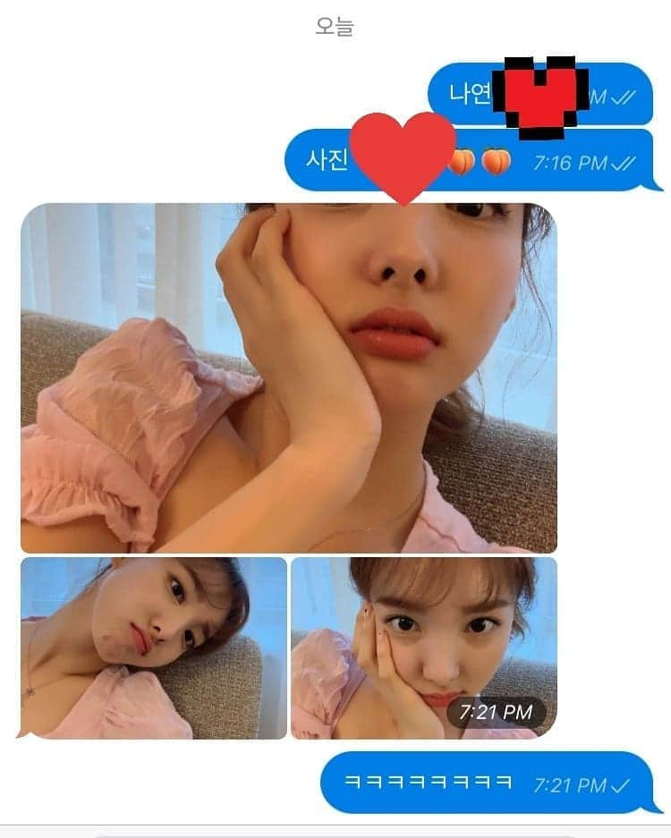 TWICEさんのインスタグラム写真 - (TWICEInstagram)「나 찍어준거 달랬더니... 나연언니에게 늘 한수 배웁니다🍑🍓챙」7月30日 19時55分 - twicetagram