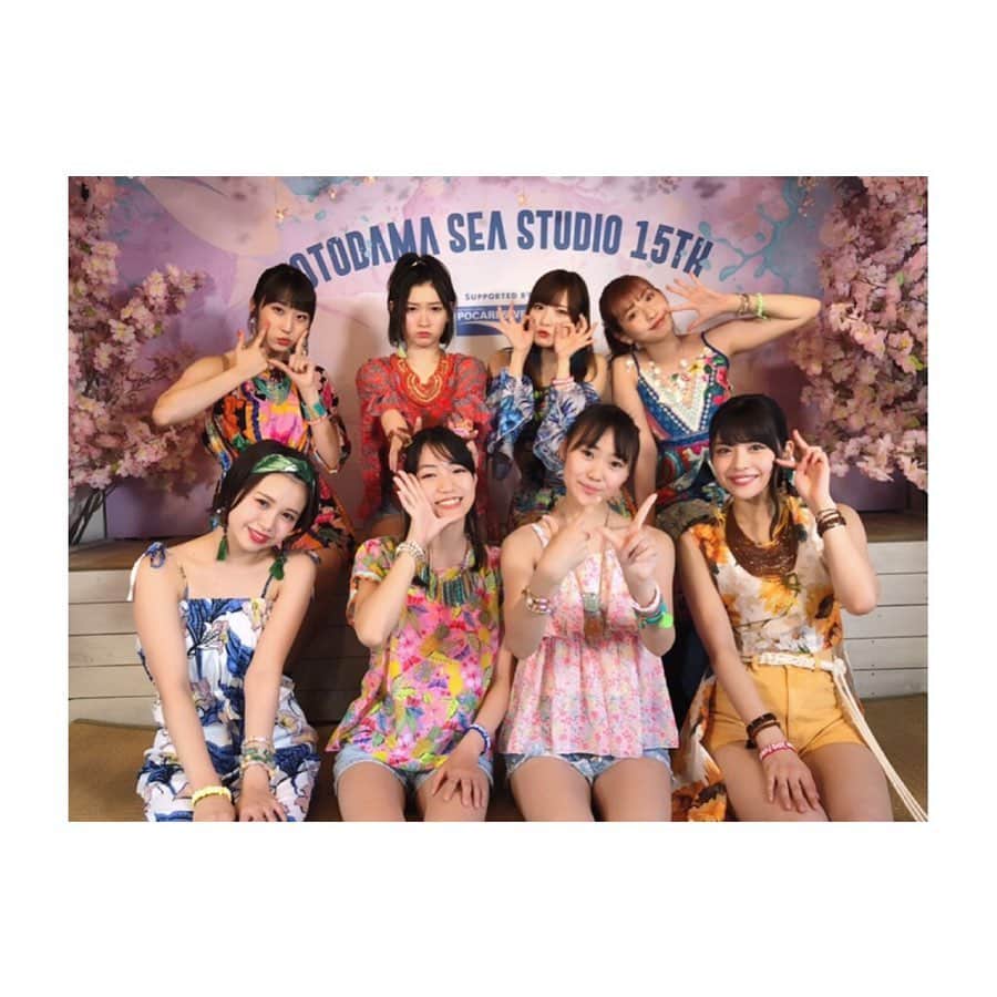 金澤朋子さんのインスタグラム写真 - (金澤朋子Instagram)「【OTODAMA SEA STUDIO 2019 supported by POCARI SWEAT J=J Summer Special】終わりました🏄‍♀️🍉 ライブも楽しかったし！海にも入れたし！昨年に引き続き、また夏の楽しい思い出が出来てとても幸せです♡  会いに来て下さった皆さんありがとうございました。またお会いしましょう〜！ #juicejuice #金澤朋子  #OTODAMA #海 #三浦海岸 #ライブ  #夏 #楽しかった #ありがとう」7月30日 20時36分 - tomoko_kanazawa.official