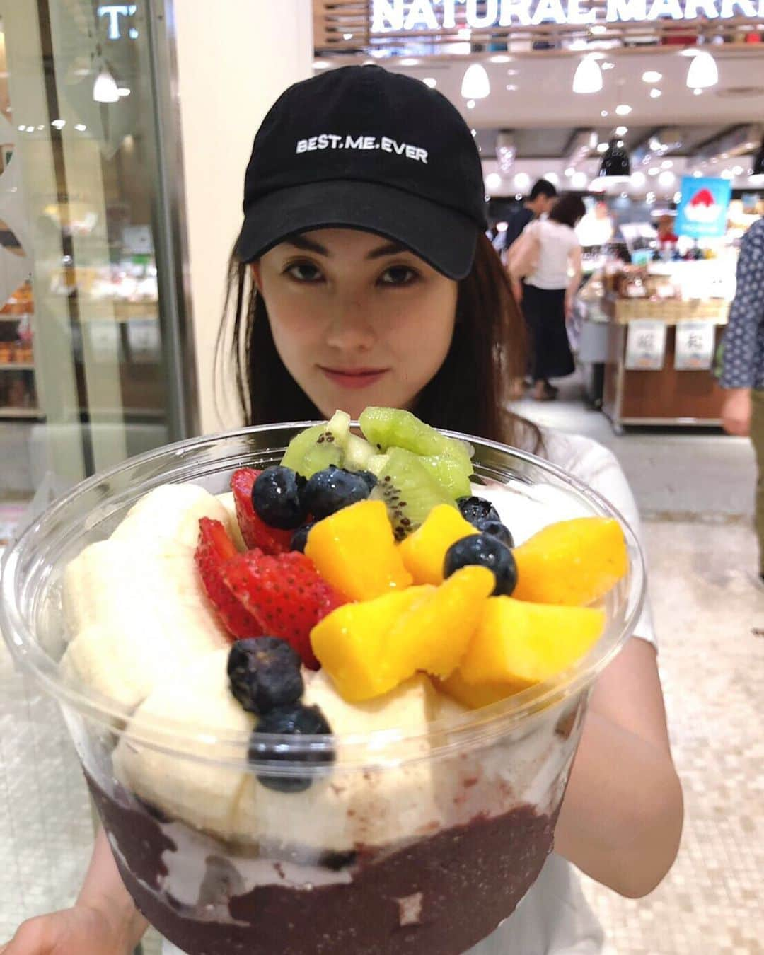 宮坂灯里さんのインスタグラム写真 - (宮坂灯里Instagram)「love it. #acaibowl  #アサイーボウル  #love」7月30日 20時47分 - m.akari27