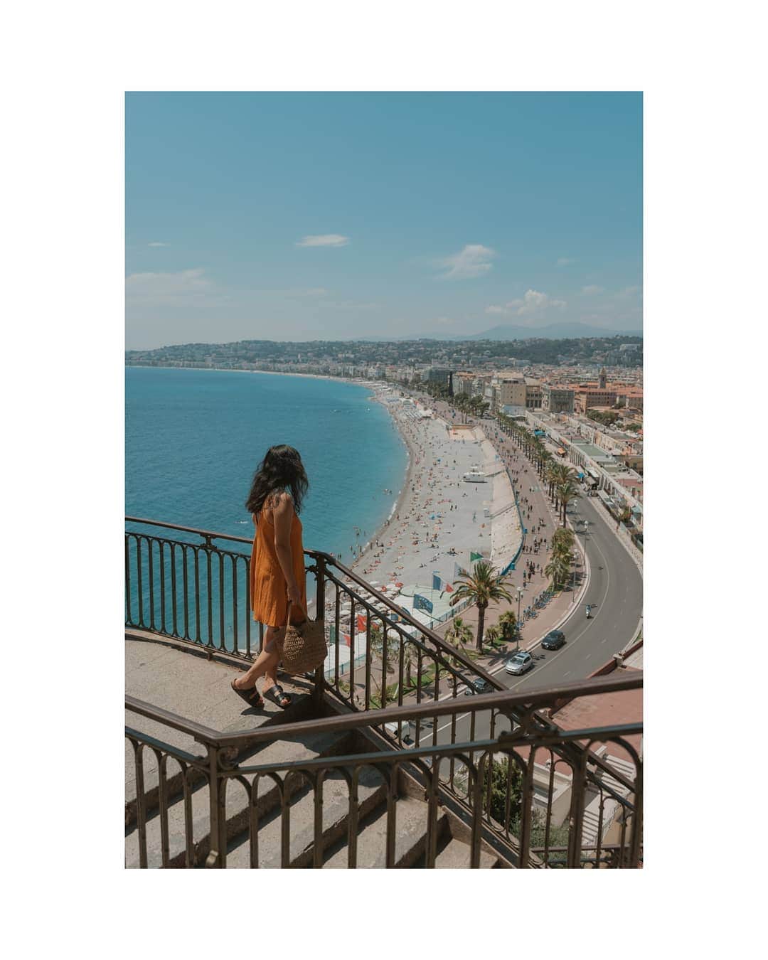 Putri Anindyaさんのインスタグラム写真 - (Putri AnindyaInstagram)「Exploring Provence // from the beautiful landscape of Provence to the gorgeous seaside of Côte d'azur, I traveled with my comfortable @birkenstockid Arizona last month. Here are the proof that France has so much variety and Provence is totally my favorite area. So, I hope this post convinced you to visit this gorgeous area in Summer. Hope you like this quite rare post with me in frame 😉#birkenstockid . . . Thanks so much for taking the first pict @wonguy974 and the rest of the picts in this post @capra311 ❤️」7月30日 20時40分 - puanindya