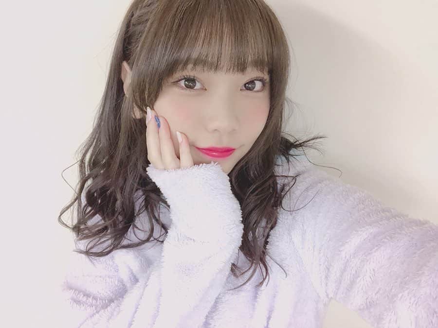 仲村和泉のインスタグラム：「髪の毛短い方が好きだけど長いの恋しい。。 . 早く髪の毛伸びんかな☺︎」