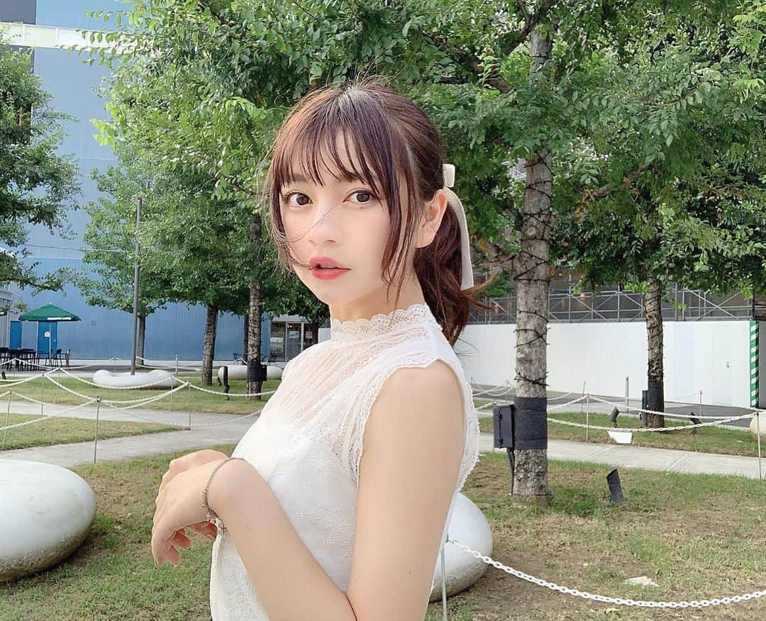 廣川奈々聖さんのインスタグラム写真 - (廣川奈々聖Instagram)「･﻿ ﻿ いいお天気なのはいいけど、焼けたくないな〜〜（；ᴗ；）がんばる、、！🐇﻿ ﻿ お洋服は3枚目にタグ付け🌱 ﻿ ﻿ ﻿ ﻿ #ななせのふく#ootd#今日のコーデ#ポニーテール #ポニテ #リボンアレンジ」7月30日 21時04分 - nanaseven7_u_u