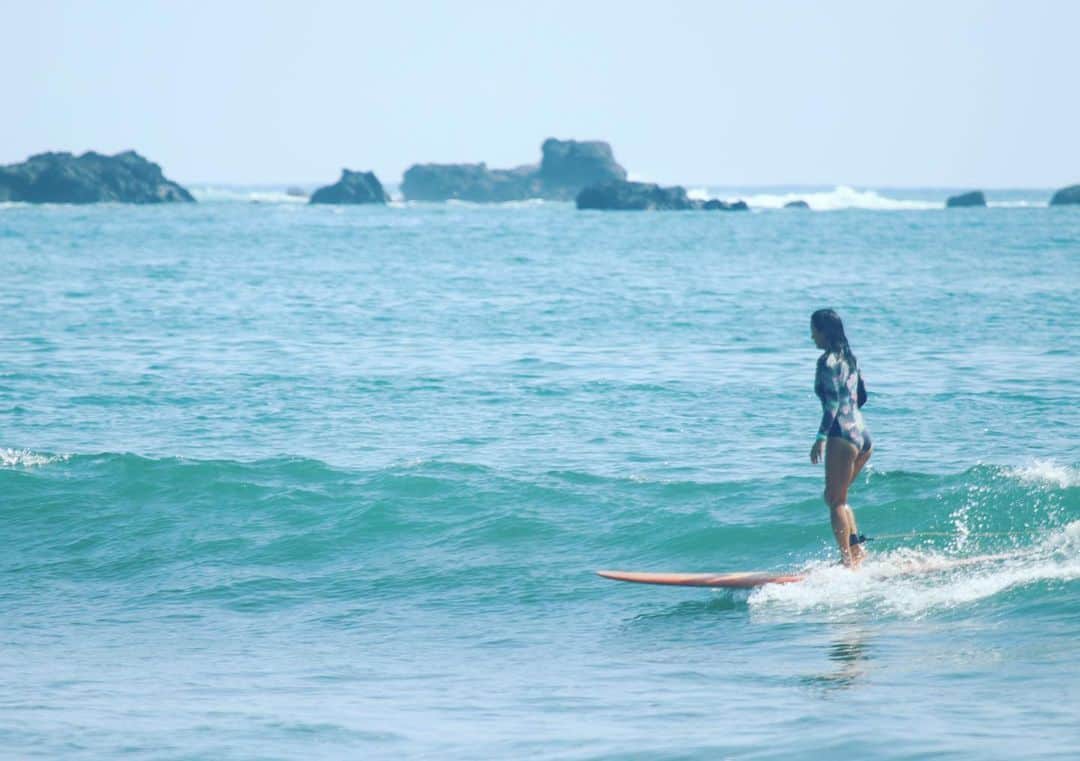 ユン・ジンソさんのインスタグラム写真 - (ユン・ジンソInstagram)「#서핑 #하고싶다 ........... . . #surfing」7月30日 20時57分 - augustjin