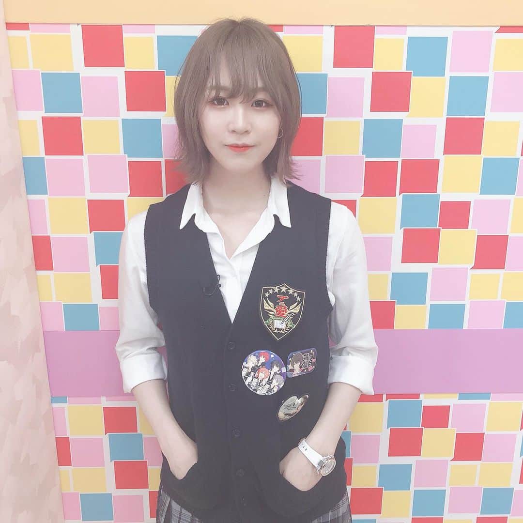 三田麻央のインスタグラム：「月イチのオタク定例会 #アニ愛でるtv」