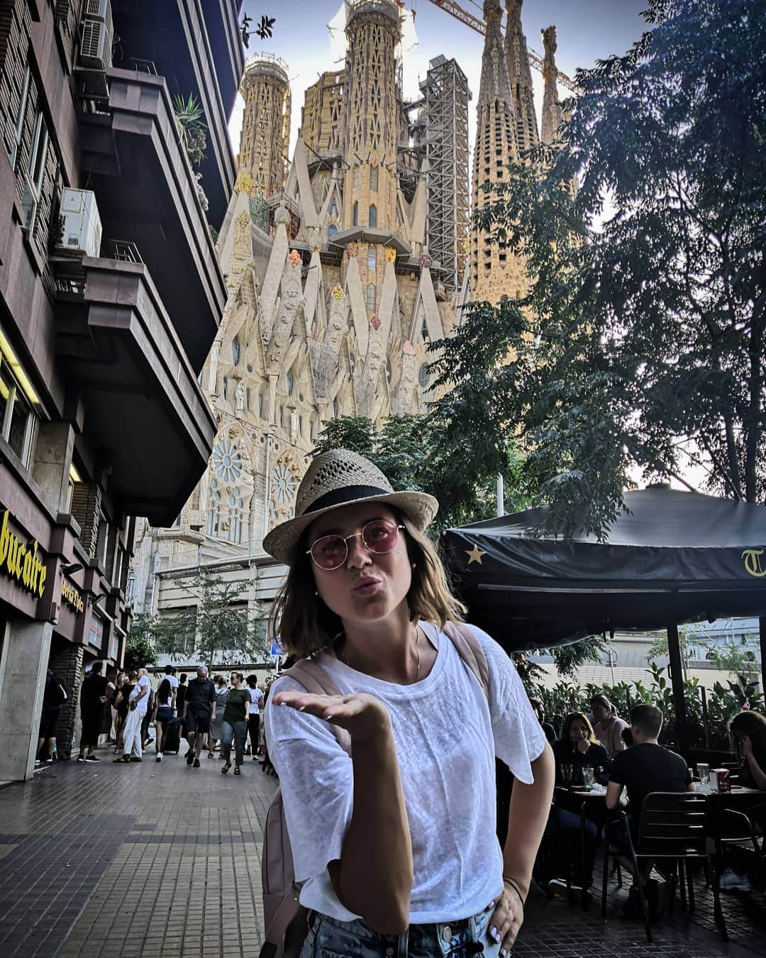 マリア・アルテミエワさんのインスタグラム写真 - (マリア・アルテミエワInstagram)「💋 from Barcelona #summer☀️ #barcelona🇪🇸 #spain_vacations #life #love💕」7月30日 21時11分 - maria_artemieva