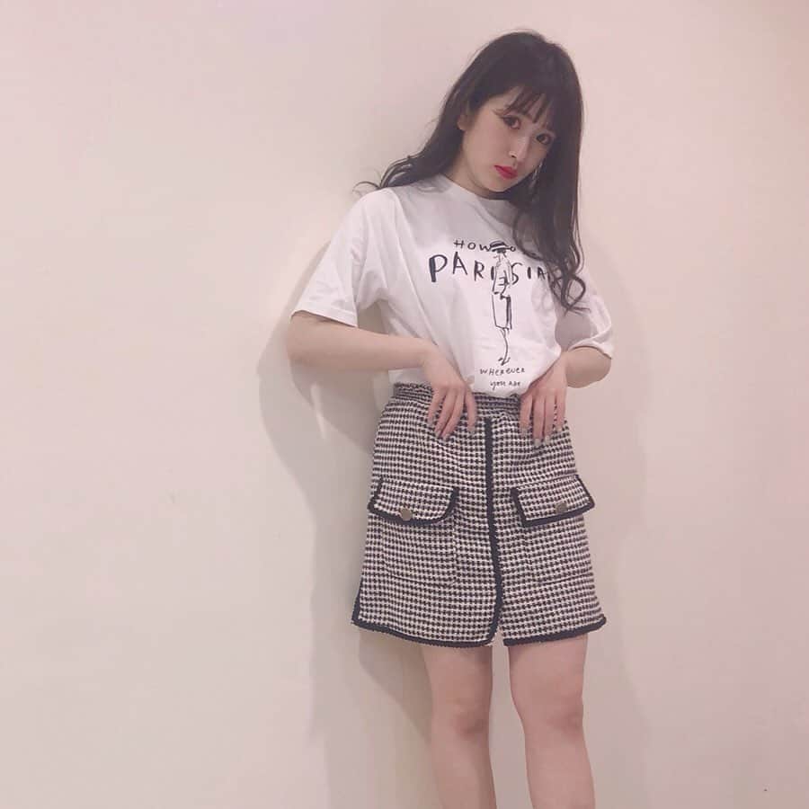 青木菜花のインスタグラム：「.﻿ .﻿ キスリーさんのお洋服着てみたよ！﻿ 色んな系統のお洋服着こなせるようになりたいな〜🤔🌷﻿ .﻿ . #kissilly」
