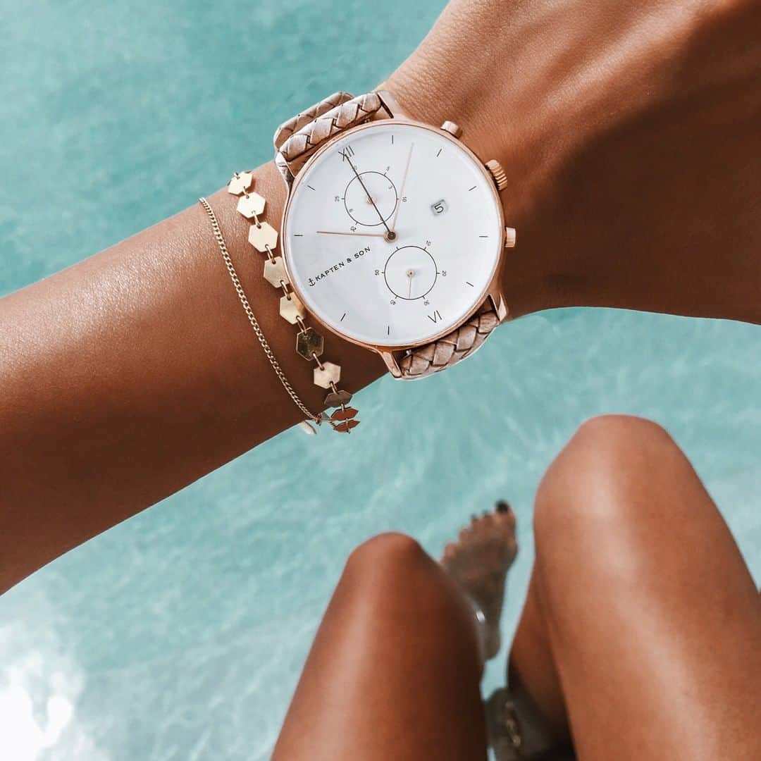 Kapten & Sonさんのインスタグラム写真 - (Kapten & SonInstagram)「Our Chrono with the beautiful Sand Woven Leather Strap is the perfect companion to your summer outfit! 💙 Discover our different Chrono Styles in our summer sale, Kaptens! Hurry up - only until the 5. of August! Your summer never looked so good! ☀️ #bekapten #kaptenandson⁠ .⁠ .⁠ .⁠ #watches #summer #summervibes #sunisup #ocean #vacationmood #travelling #travelgram #traveladdicted #takemethere #summersale」7月30日 21時20分 - kaptenandson