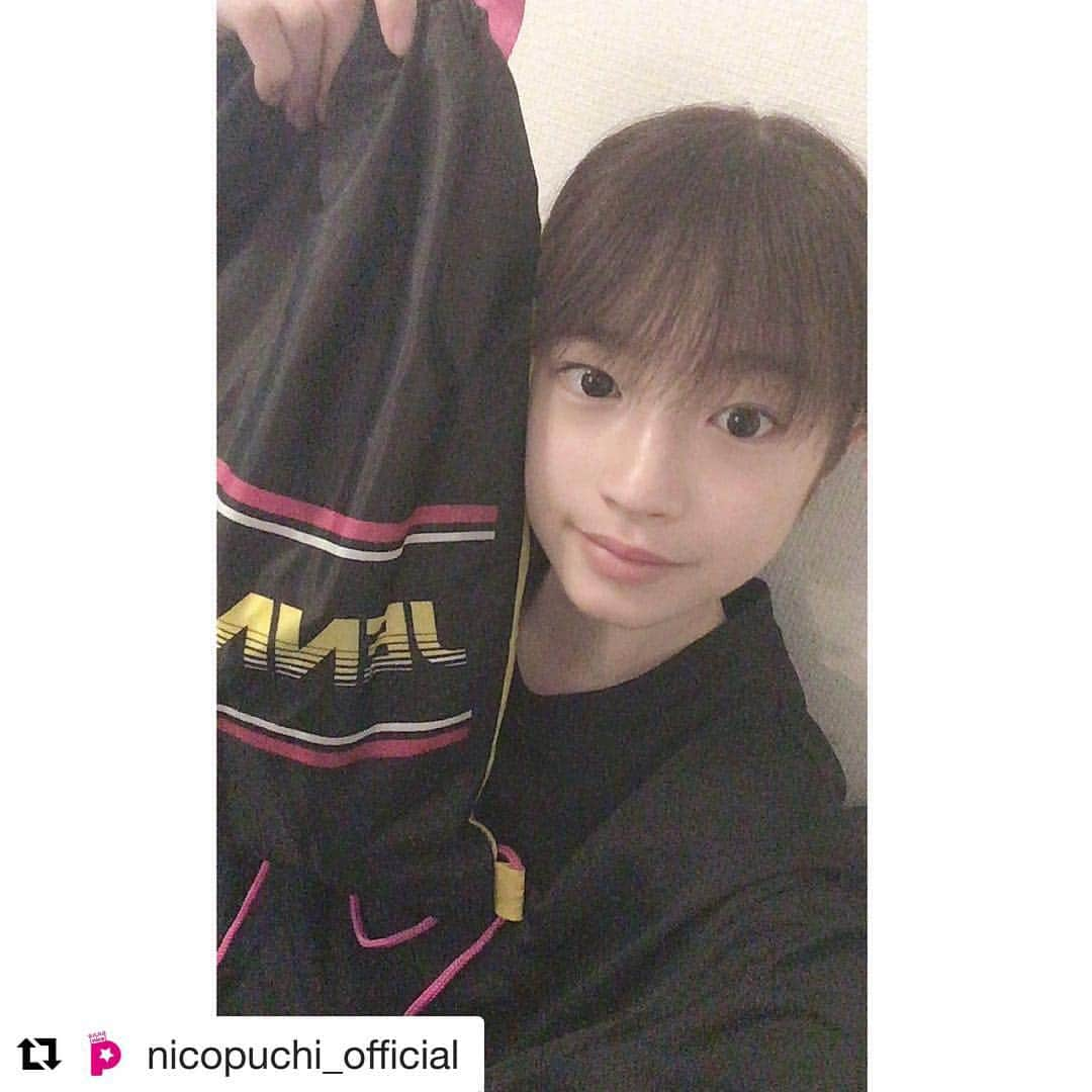 JENNI loveさんのインスタグラム写真 - (JENNI loveInstagram)「とっても色白でかわいいアヤナ©︎がバスケ🏀をやってるって知らなかった!  すぐに取り出せるナップサックって便利だね♡  #jennilove #ジェニィラブ  #ニコプチ #付録 #ナップサック  #Repost @nicopuchi_official with @get_repost ・・・ 😍プチモのふろくの使い方😍﻿ ﻿ ﻿ 第12弾はアヤナ🦄﻿ ﻿ ﻿ ⛹️‍♀️アヤナ⛹️‍♂️﻿ 私はバスケの練習の時に使うビブスとタオルをいれているよ！﻿ いつもはリュックの中でかさばってしまうけれど、これがあればさっと取り出せて便利！﻿ ﻿ ﻿ #ニコプチ﻿ #ニコプチふろく﻿ #プチモのふろくの使い方﻿ #ジェニィラブ﻿ #ナップサック﻿ #葛西杏也菜」7月30日 21時50分 - jennilove_official