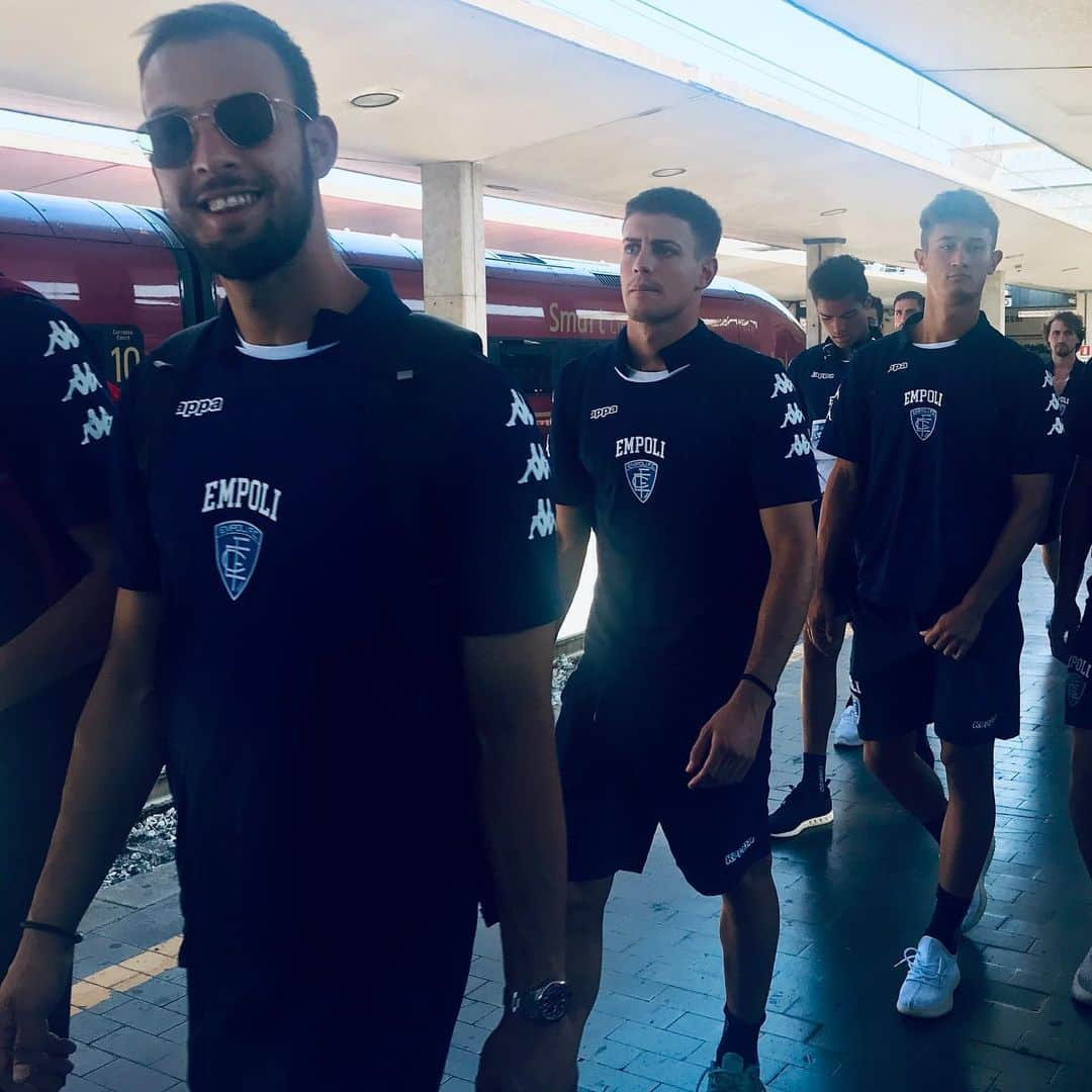 エンポリFCさんのインスタグラム写真 - (エンポリFCInstagram)「Let’s start! In treno verso l’Alto Adige🚅 #empolifc #preseason」7月30日 21時59分 - empoli_fc_official