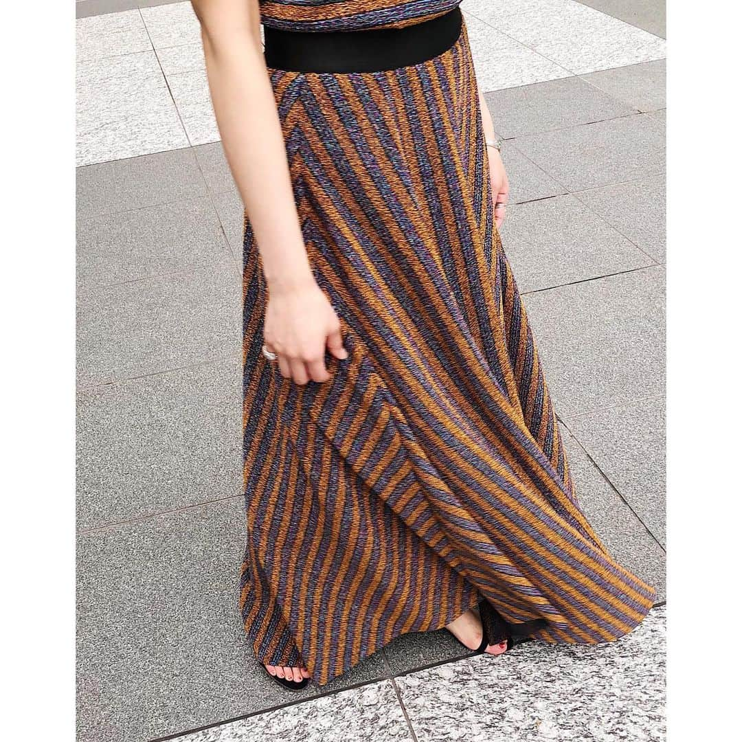 IÉNA LA BOUCLEさんのインスタグラム写真 - (IÉNA LA BOUCLEInstagram)「\recommend brand/﻿ --------------------------------﻿ ﻿ 【RACHEL COMEY】﻿ NY発のブランド。﻿ ﻿ RACHEL COMEYオリジナルの﻿ デザインが可愛い…!﻿ カラフルな色合いでありながら、﻿ 落ち着いた色味がこれからの﻿ シーズンにぴったり!﻿ ﻿ --------------------------------﻿ 1.2.3枚目﻿ tops【RACHEL COMEY】﻿ ¥35,000+ tax﻿ no.19080910007030﻿ ﻿ 4.5枚目﻿ salopette【RACHEL COMEY】﻿ ¥59,000+ tax﻿ no.19040910005530﻿ ﻿ tops【IENA LA BOUCLE】﻿ ¥10,500+ tax→（50%OFF）﻿ col:ブラック.レッド﻿ ベージュ.ホワイト﻿ no.19070914317020﻿ ﻿ 6.7枚目﻿ onepiecetops【RACHEL COMEY】﻿ ¥59,000+ tax﻿ col:ホワイト.ネイビー﻿ no.19040910005730﻿ ﻿ ﻿ --------------------------------﻿ ﻿ #iena_la_boucle﻿ #laboucle #iena﻿ #boucle_19aw #rachelcomey」7月30日 22時01分 - iena.la.boucle.store