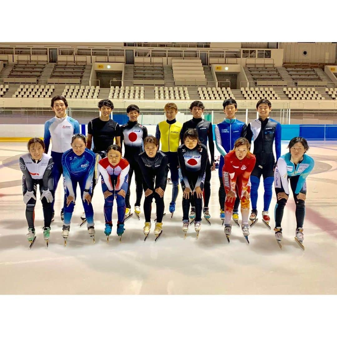 渡邊啓太さんのインスタグラム写真 - (渡邊啓太Instagram)「＊ Last training in Sapporo🏋️🏻‍♂️ Back to Osaka Tomorrow🙋‍♂️ ・ 札幌合宿ラストはウエイト！ 昨日から熱中症気味で身体に力も入らずギリギリな状態。 これもまた経験👀 ・ ここからリカバリーかけつつ、質を保ちながら次へのステップへ‼️ ・ やり切る。何枚の扉を開くのか。 ・ ・ #北海道 #札幌 #月寒体育館スケート場  #ウエイトトレーニング  #トレーニング #スポーツ #ナショナルチーム #weighttraining  #athlete #shorttrack」7月30日 22時12分 - kwatanabe18