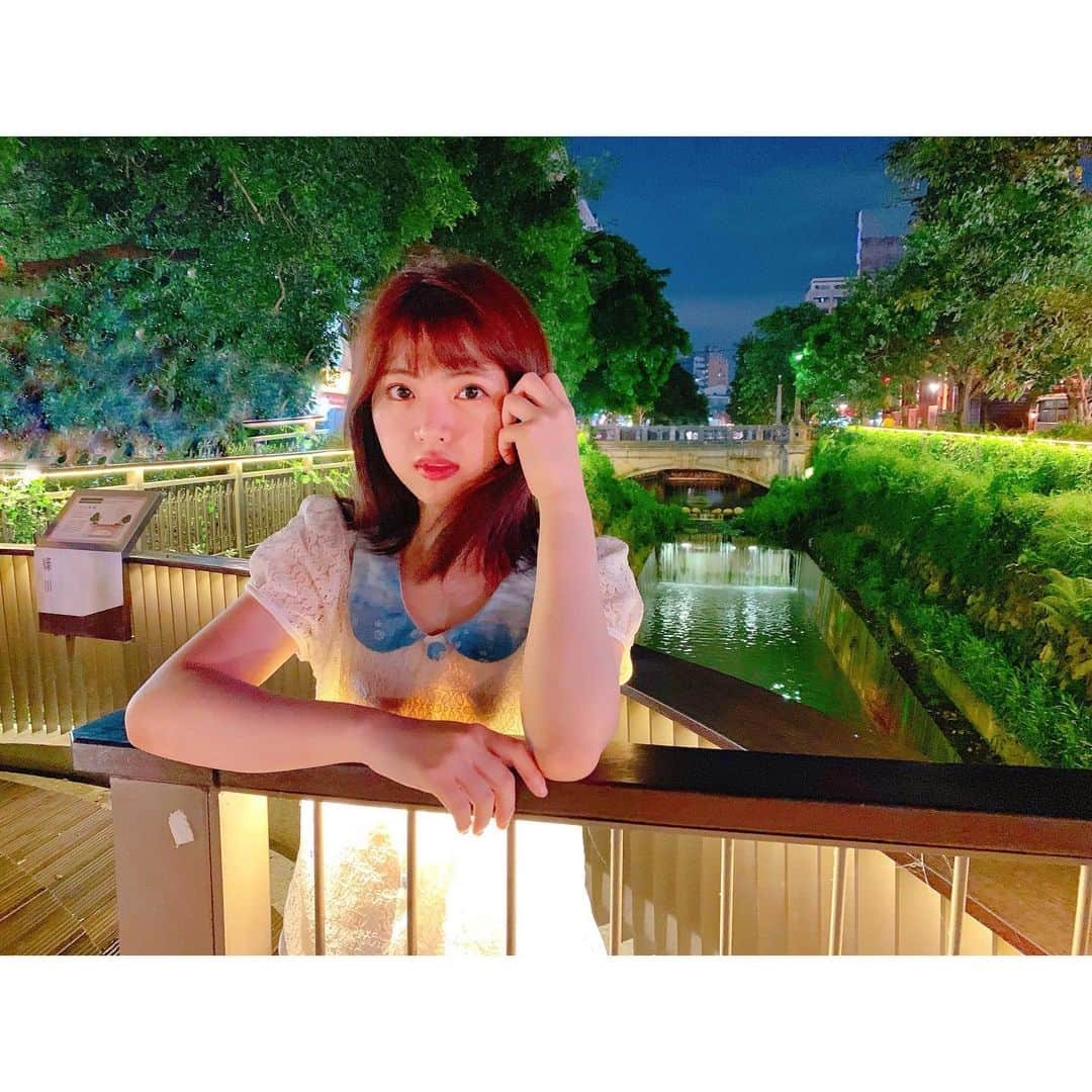 馬嘉伶さんのインスタグラム写真 - (馬嘉伶Instagram)「🍵 . 緑川には 綺麗なお花のトンネルがあると聞いたので行ってみたら 無くなったらしいです😭 でも家族と楽しいお喋りをしながら 涼しいお散歩ができました💓 * * * * * * * * * * * * 之前聽說綠川有很美的花隧道 但來到這裡的時候好像已經沒有了😭 不過跟家人一起散步，度過了很棒的時光💓 . . 【#まちゃの台中🍄】 📍#綠川水岸 #綠川水岸廊道  #台灣 #台湾 #台湾旅行 #台中 #台中旅行 #台中景點 #Taiwan #taiwantravel #Taichung #taichungtravels」7月30日 22時59分 - macyacyarin