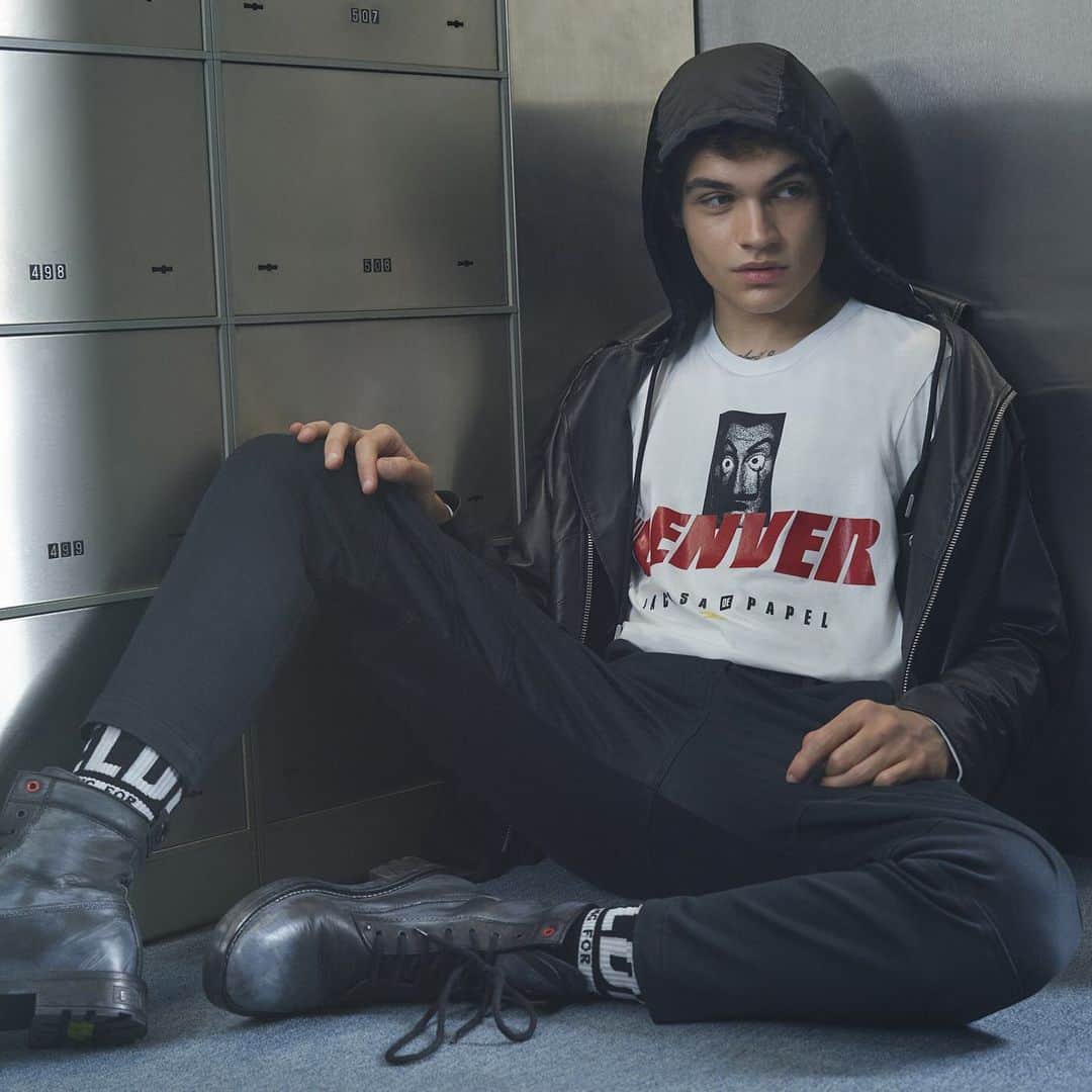 ディーゼルのインスタグラム：「Joining the band gets you lots of perks. Including a great outfit for a night out. Discover the collection in Diesel Stores and through the link in bio. #DieselxLCDP」