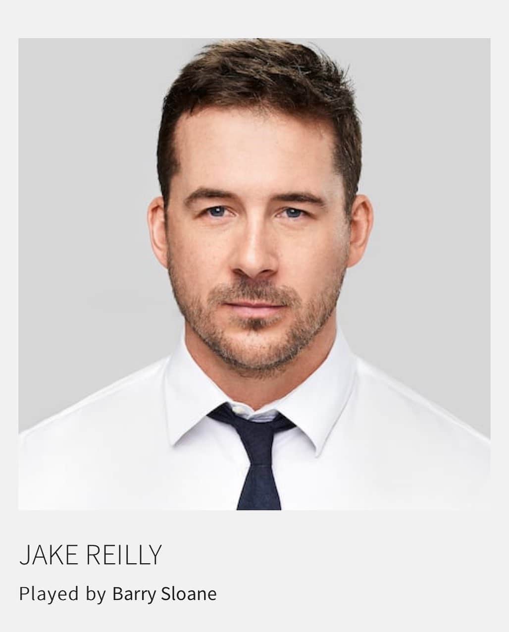 バリー・スローンさんのインスタグラム写真 - (バリー・スローンInstagram)「Meet Jake. 🕶 ⚖️ 🏎🗃📄📜 ☘️ Monday September 23rd 10pm on @nbc  @nbcbluffcitylaw #BluffCityLaw  #JakeReilly」7月31日 8時52分 - barrypaulsloane