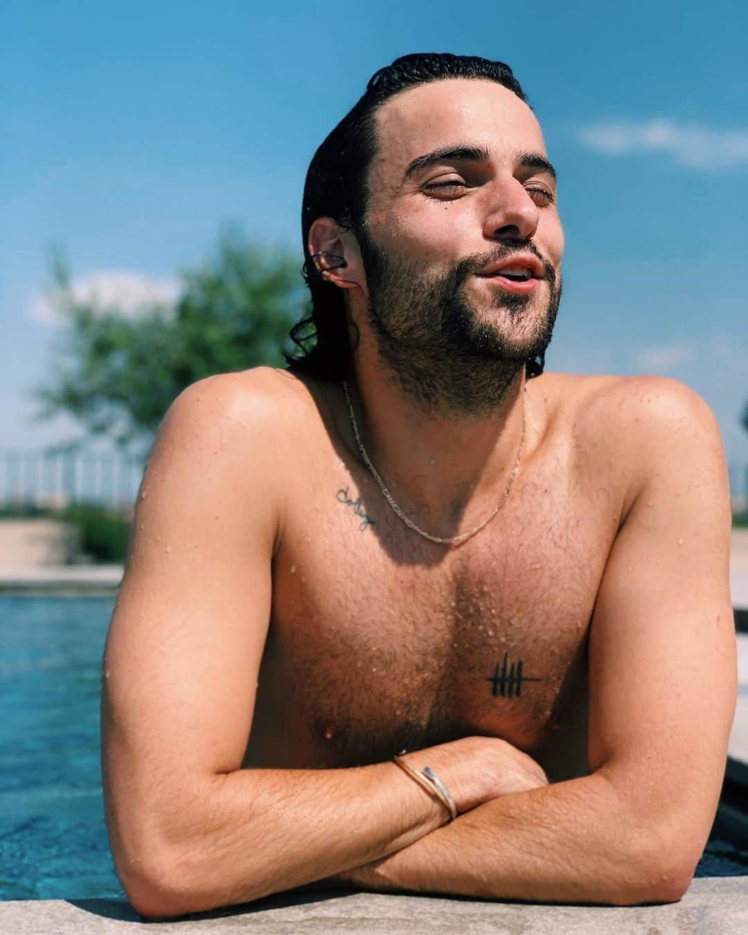 ジャック・ファライーさんのインスタグラム写真 - (ジャック・ファライーInstagram)「Doing my best impression of a seal」7月31日 1時03分 - jackfalahee