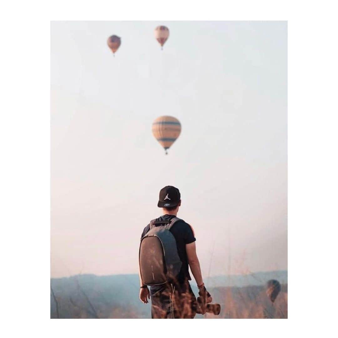 XD Designさんのインスタグラム写真 - (XD DesignInstagram)「Bobby Pro at the landscapes of #igualada #catalunya ✨ ⠀⠀⠀⠀⠀⠀⠀⠀⠀ ⠀⠀⠀⠀⠀⠀⠀⠀⠀ 📸 by @xuanyl7 👌 ⠀⠀⠀⠀⠀⠀⠀⠀⠀ • • • #xddesign #bobbybackpack #xddesignbobby #bobbypro #usbbag #antitheftbag #camerabag #antitheftbackpack #travelers #travellifestyle #travelgear #photooftheday #journey #globetrotter #modernnomad #gotyourback #travelmore #digitalnomad #doyoutravel #thetraveltag #adventuretraveler #bcn #passportlife #travelbuddy #barcelona #igersspain #catalandscapes #instant_es」7月31日 1時27分 - xddesign