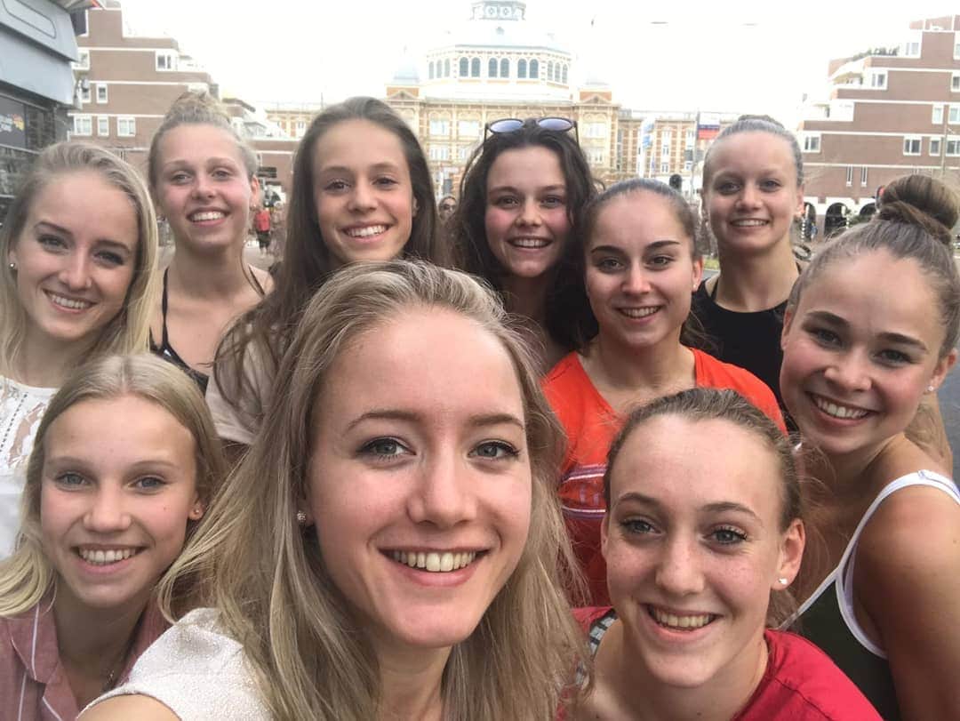 エイトォーラ・トールズドッティルのインスタグラム：「Had a lovely afternoon with the girls♡ #TeamNL #freeafternoon #hardwork #trainingcamp」