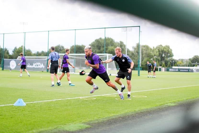 ニコラス・オタメンディさんのインスタグラム写真 - (ニコラス・オタメンディInstagram)「Back to work 💪🏻 #manchestercity ⚽️」7月31日 1時43分 - nicolasotamendi30