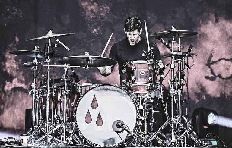 AFIのインスタグラム：「@AdamaCarson in action on #TheBloodTour // Summer 2017. Shot by @petrescumihaela」