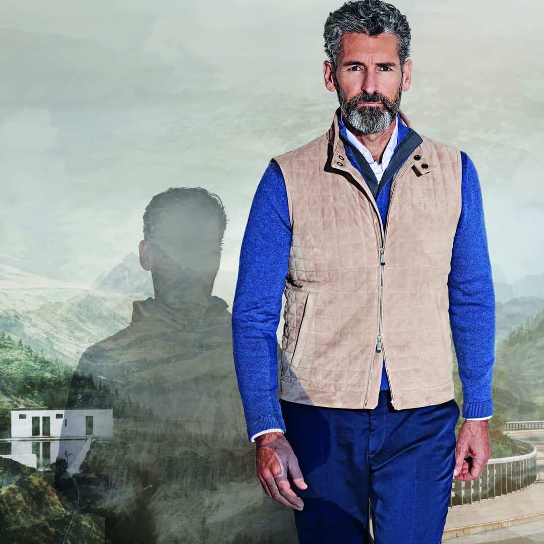 ハケットのインスタグラム：「Have you checked out our #HackettXAstonMartin collection? We are proud to partner with @astonmartinlagonda to bring you the very best in stylish premium menswear, inspired by the elegance of the automobile. Shop the collection online today. #Hackett #AstonMartinRacing」