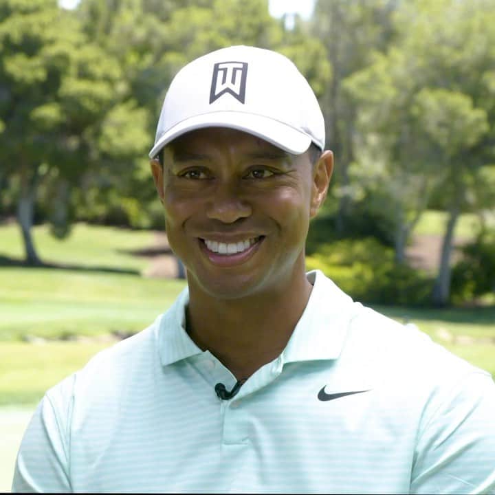 タイガー・ウッズのインスタグラム：「Cool enough shot to win? I hope so. Please vote up to 20 times per day until August 2nd for my shot in the MetLife MatchUp. The winner will receive a $750k donation, mine benefitting @tgrfound. Link in bio.」