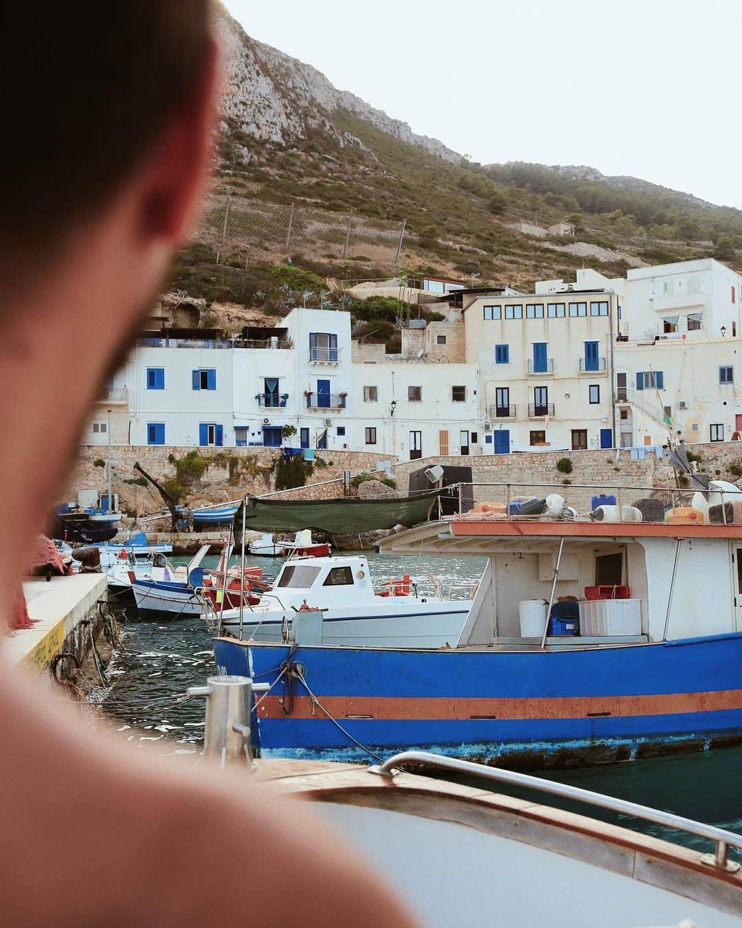 ジュリー・サリニャーナさんのインスタグラム写真 - (ジュリー・サリニャーナInstagram)「Levanzo for a pit stop. 💕🚤 #sicily」7月31日 2時53分 - sincerelyjules