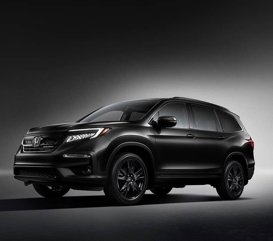 のインスタグラム：「Sinister and safe. The 2020 Honda Pilot is available now with Honda Sensing® standard and an all-new Black Edition.」