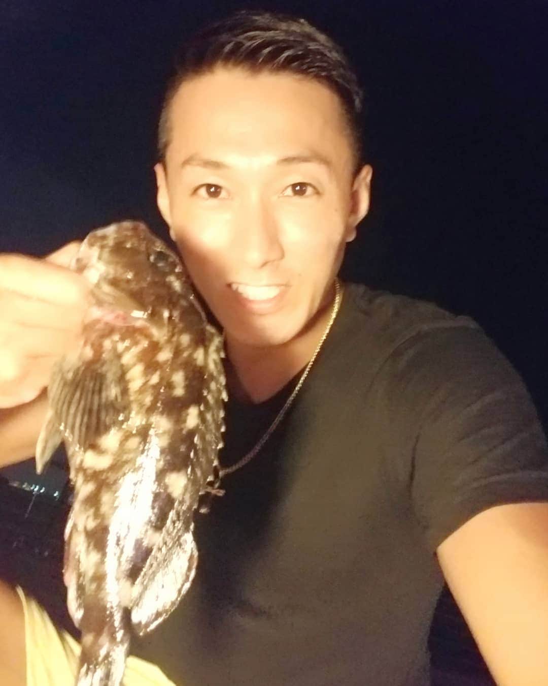 黒石高大さんのインスタグラム写真 - (黒石高大Instagram)「釣り最高 いー夢見れそう アウトドアが大好き 子供のまま大人になった痛い大人(笑) #釣り #海釣り #アウトドア」7月31日 3時51分 - kuroishi_takahiro