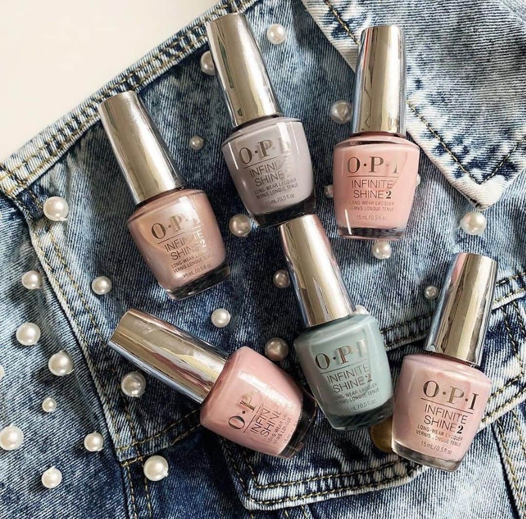 OPIさんのインスタグラム写真 - (OPIInstagram)「Which is your favorite shade from our #OPISheers collection? 📸@heyprettybeautyblog⁠ #OPIInfiniteShine #ColorIsTheAnswer⁠ ⁠ #OPI shades: #BareMySoul #ChiffondOfYou #BabyTakeAVow #EngagemeantToBe #ThrowMeAKiss #RingBareEr⁠ ⁠ #SheerNailPolish #NailPolish #Pearls #Cute #Shine」7月31日 3時55分 - opi