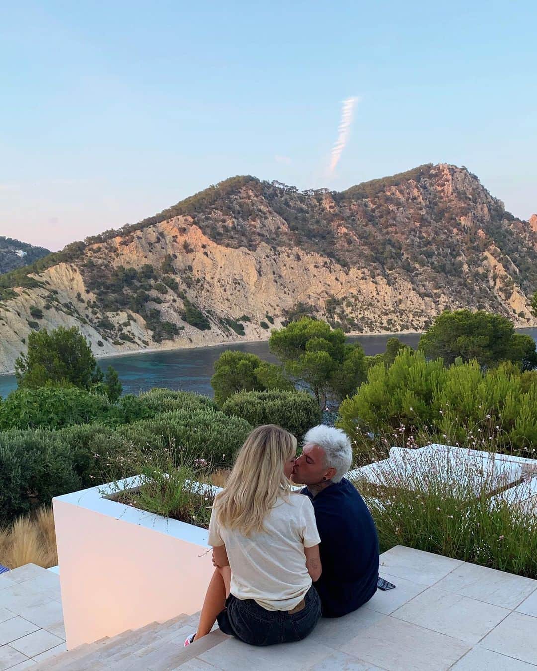 キアラ・フェラーニさんのインスタグラム写真 - (キアラ・フェラーニInstagram)「Ibiza, we made it 💘」7月31日 4時05分 - chiaraferragni