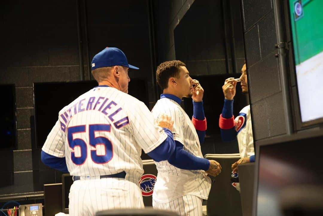 シカゴ・カブスさんのインスタグラム写真 - (シカゴ・カブスInstagram)「#CubsCollection: Brian Butterfield. The #Cubs third base coach, aka Butters or Mantequilla, is currently in his second season with the team. Through his 39 years in MLB, Butterfield has experience as a coach, manager or scout with the Boston Red Sox, New York Yankees, Arizona Diamondbacks and Toronto Blue Jays. As a part of the Cubs coaching staff, Butterfield said, “Great people here. Great players. Players that are fun to work with. Joe Maddon’s a blast to work with. We have good coaches. We have great management upstairs. It’s been a blessing.” Check out Butterfield’s view of the game. #EverybodyIn 📸 @sgreenphoto Find more photos on Facebook.com/Cubs」7月31日 4時33分 - cubs