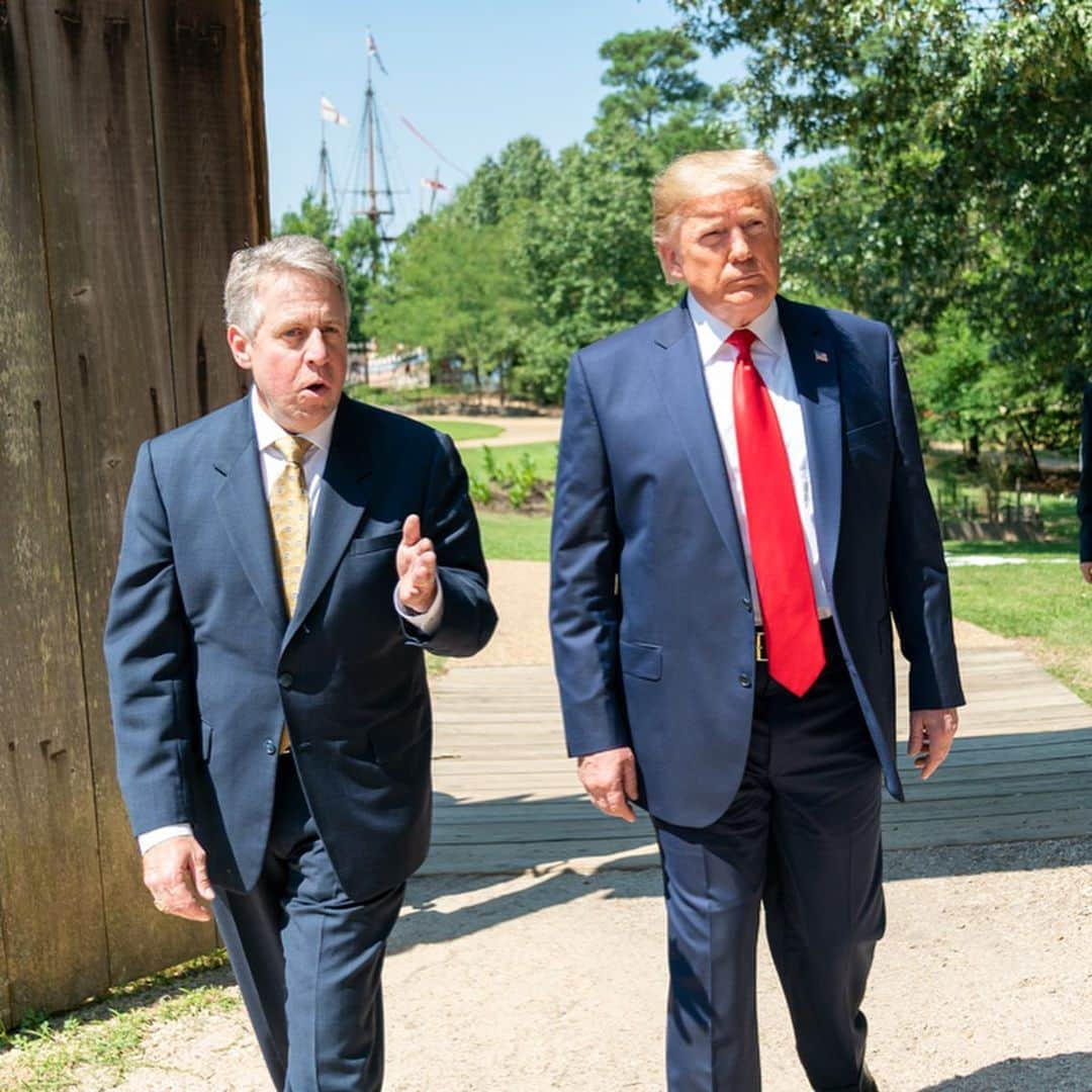 ドナルド・トランプさんのインスタグラム写真 - (ドナルド・トランプInstagram)「President Donald J. Trump tours the James Fort Replica with Philip Emerson, Executive Director of the James-Yorktown Foundation, Inc. Tuesday, July 30, 2019, at Jamestown Settlement Museum in Williamsburg, Va.」7月31日 4時57分 - realdonaldtrump