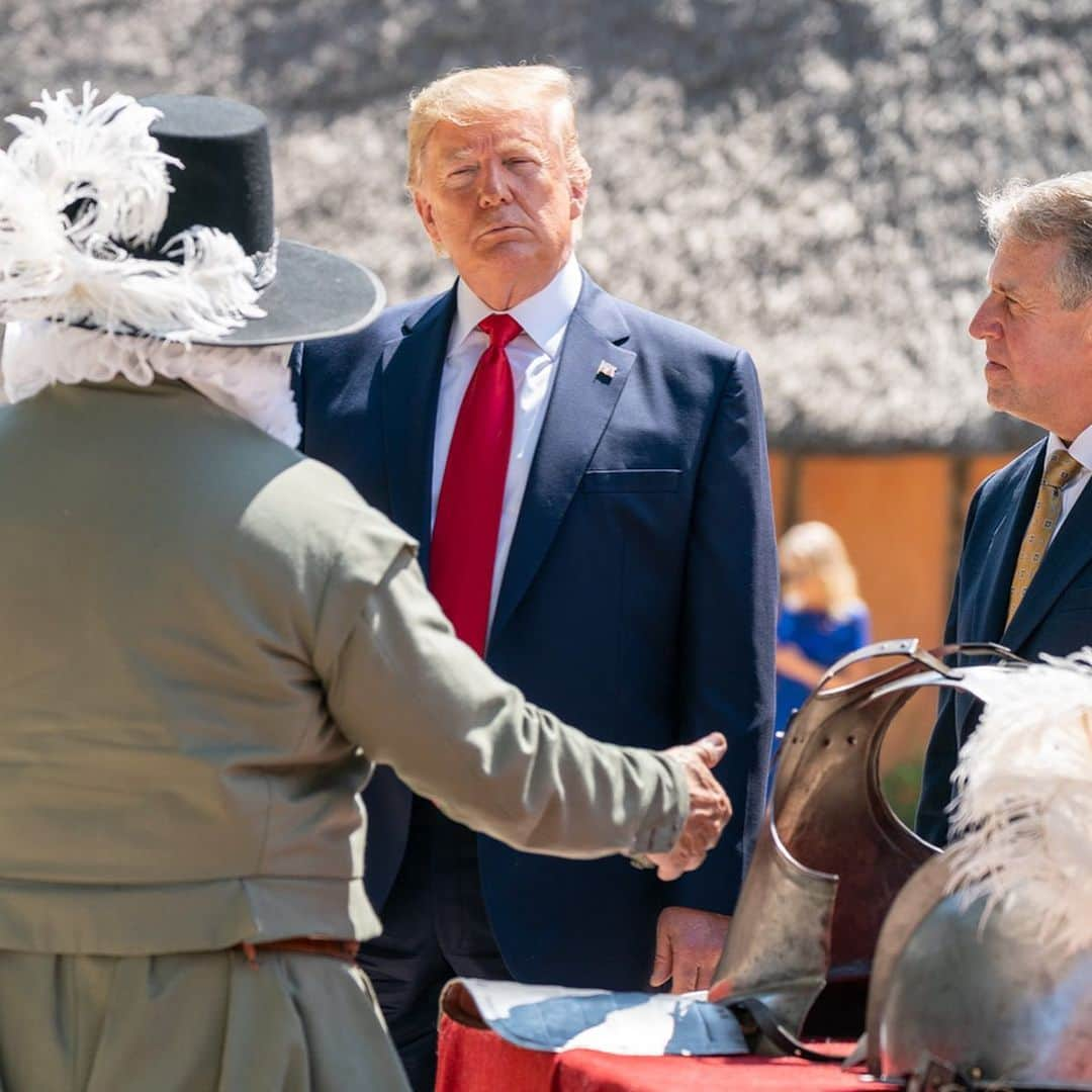 ドナルド・トランプさんのインスタグラム写真 - (ドナルド・トランプInstagram)「President Donald J. Trump tours the James Fort Replica with Philip Emerson, Executive Director of the James-Yorktown Foundation, Inc. Tuesday, July 30, 2019, at Jamestown Settlement Museum in Williamsburg, Va.」7月31日 4時57分 - realdonaldtrump