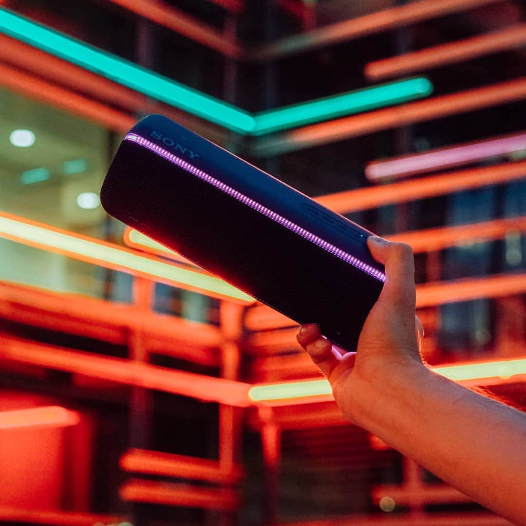 sonyさんのインスタグラム写真 - (sonyInstagram)「Level-up your party. (XB32 Wireless Speaker with EXTRA BASS and LIVE SOUND mode.) #SonyAudio via @celinelinarte」7月31日 4時49分 - sonyelectronics