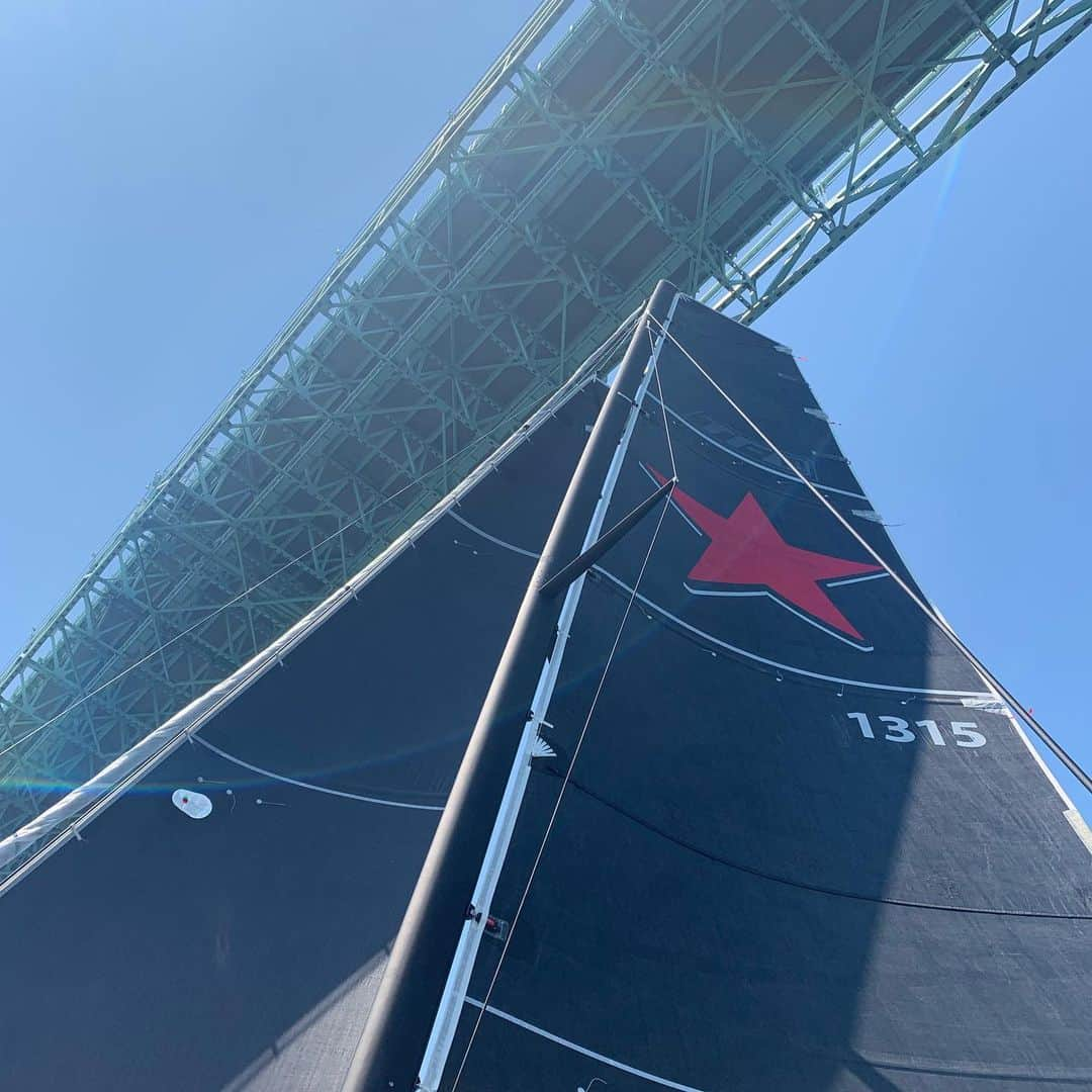 グレグ・ノーマンさんのインスタグラム写真 - (グレグ・ノーマンInstagram)「Epic day sailing with @johnjtayloriii on his TF10 trimaran in #newport. Foiling at 27.2 knots is kick ass. Had to fly the flag that was a symbol for the successful 1983 America’s Cup win by #australia」7月31日 5時00分 - shark_gregnorman