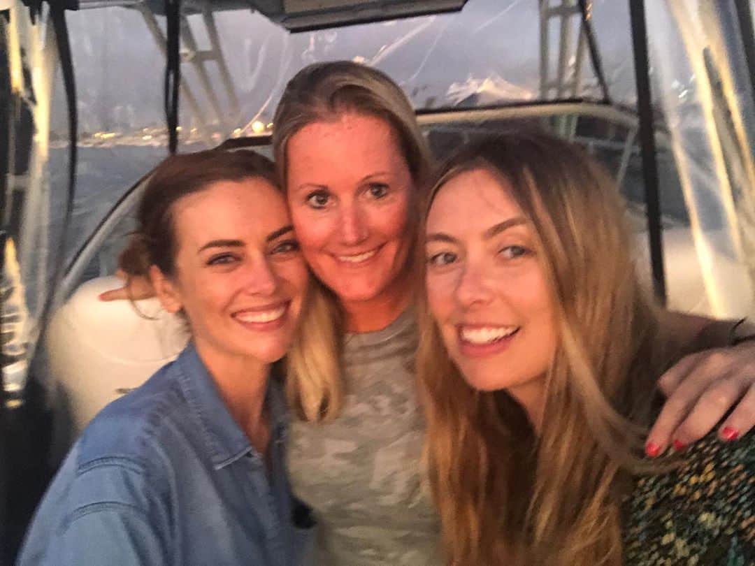 ジェシカ・ストループのインスタグラム：「Do as we say, not as we do.」