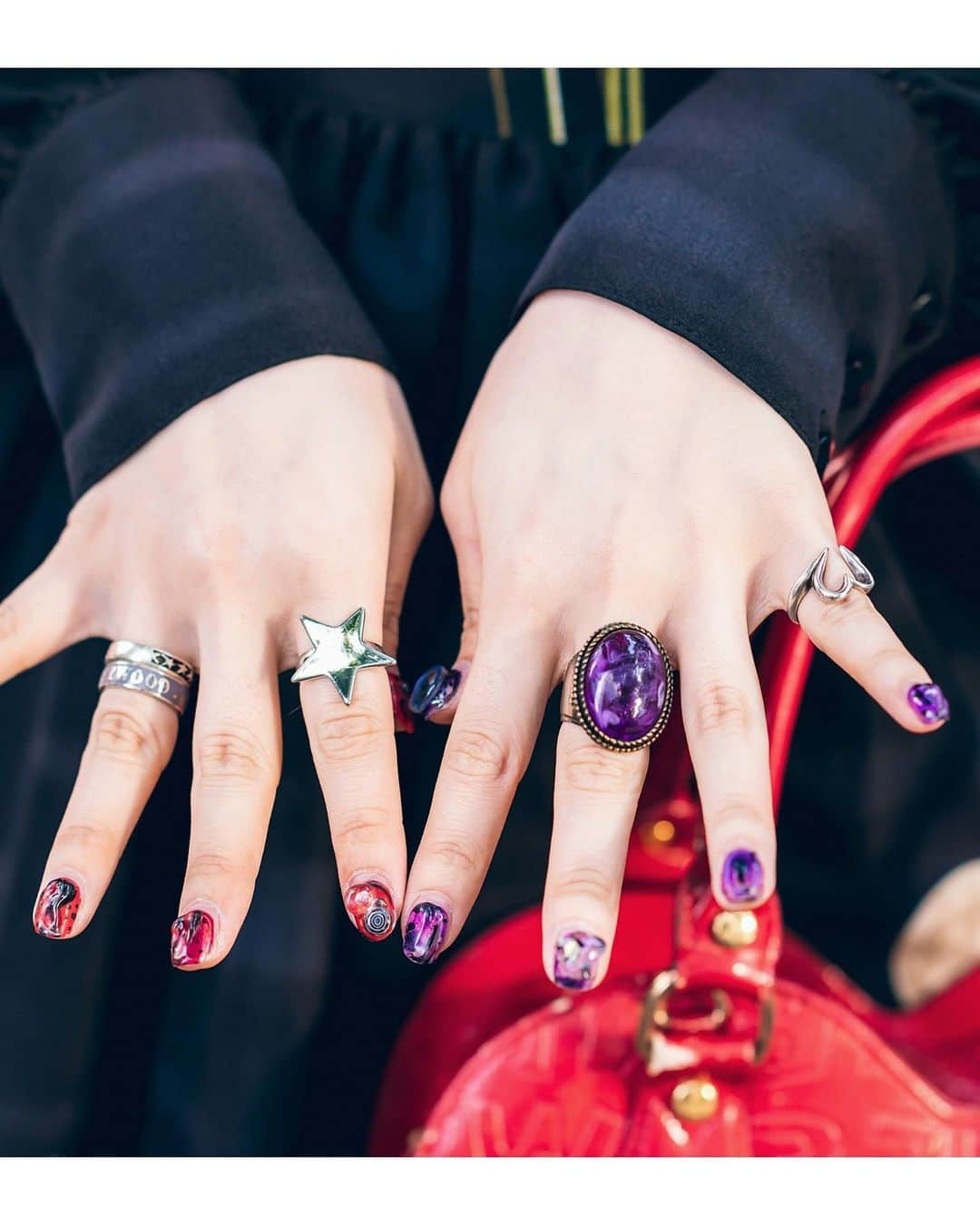 Harajuku Japanさんのインスタグラム写真 - (Harajuku JapanInstagram)「20-year-old Japanese subculture idol Roku (@6666nekura4444) on the street in Harajuku wearing a gothic lolita dress by Innocent World with a JoJo’s Bizarre Adventure necklace, Vivienne Westwood heart handbag, and Vivienne Westwood rocking horse shoes.」7月31日 5時40分 - tokyofashion