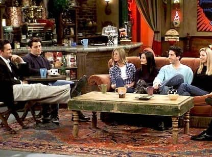 E! Onlineさんのインスタグラム写真 - (E! OnlineInstagram)「They don’t know that we know they know we know about the #Friends pop-up in NYC! Which iconic set would you be most excited to see? (📷: NBC)」7月31日 6時06分 - enews