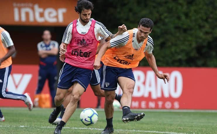 São Paulo FCさんのインスタグラム写真 - (São Paulo FCInstagram)「E o trabalho continua. #VamosSãoPaulo 🇾🇪 ‪⠀⠀⠀⠀⠀⠀⠀⠀⠀‬ ‪📸 Rubens Chiri / saopaulofc.net」7月31日 7時23分 - saopaulofc