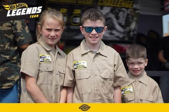 Hot Wheelsさんのインスタグラム写真 - (Hot WheelsInstagram)「Work hard and play harder in @dickies workwear! Swipe to see some of our favorite shots from the #HotWheelsLegendsTour📸 . . . . #DickiesWorkwear #Sponsored #HotWheels #CarsOfInstagram」7月31日 8時02分 - hotwheelsofficial