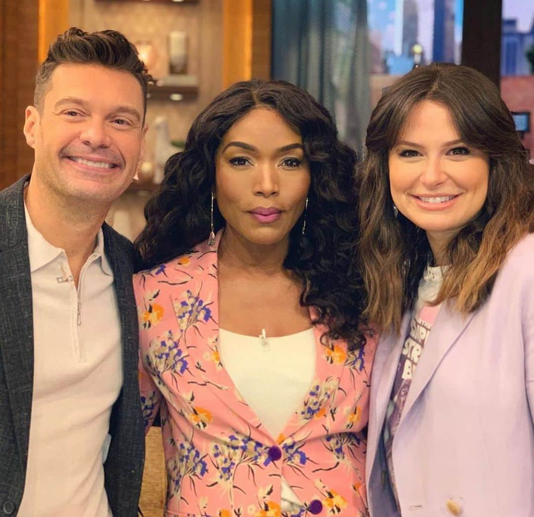 ケイティ・ロウズさんのインスタグラム写真 - (ケイティ・ロウズInstagram)「@im.angelabassett ❤️❤️❤️ @livekellyandryan」7月31日 8時14分 - ktqlowes