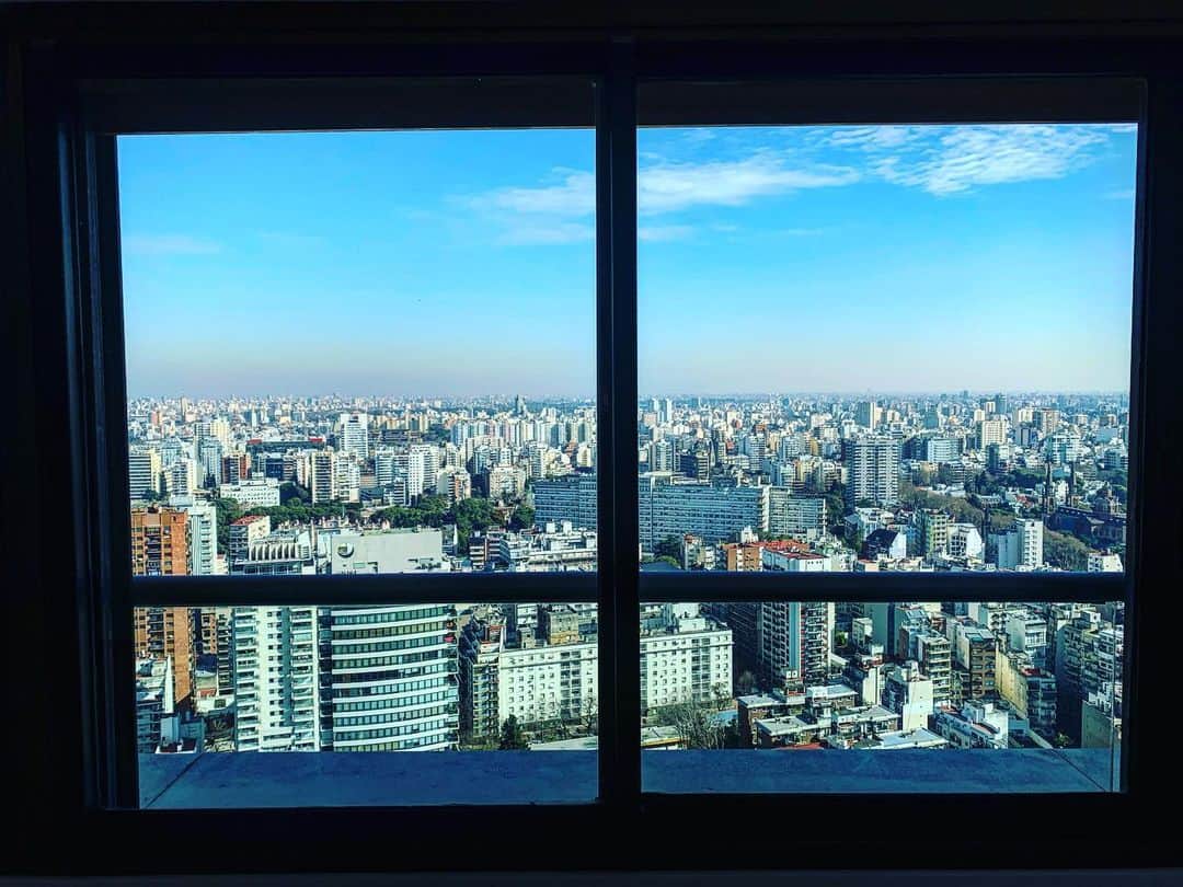 サラ・フェルバーバウムさんのインスタグラム写真 - (サラ・フェルバーバウムInstagram)「Buenos Aires . . . #throughmyeyes #reflectionsofme #newadventures」7月31日 8時24分 - sarahfelberbaum