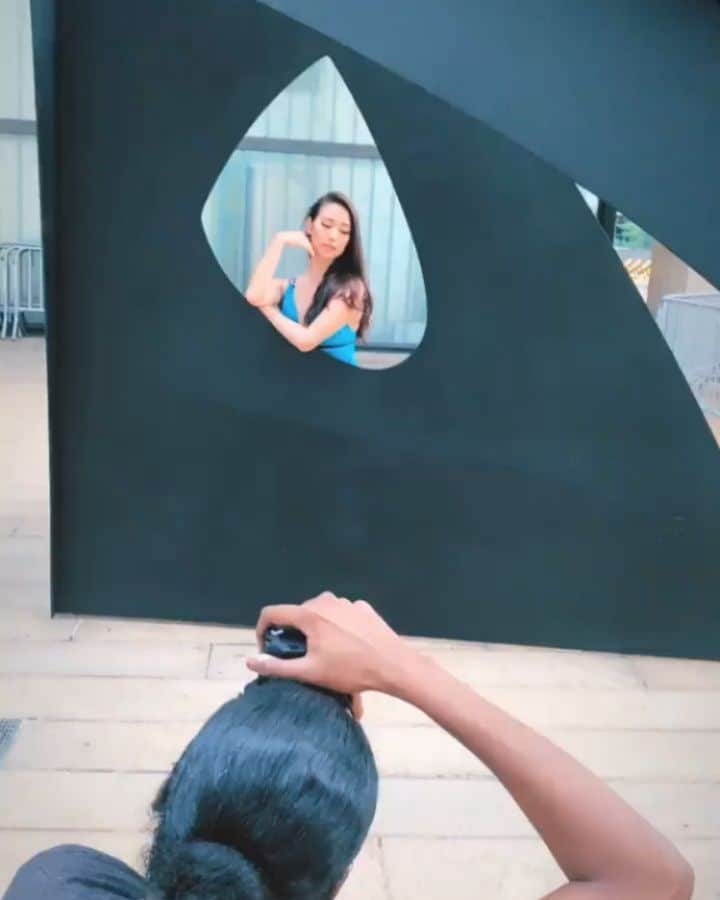 Lily Saito (齊藤莉理)のインスタグラム：「What a fabulous shoot, what a fabulous team. 💪🏼 #TeamWorkMakesTheDreamsWork NYC, it's been real. 💙 |📸 @lekstudios | Dresses made by @meredithcgill 🌸 MUA & iPhone video skills @chloecierra 👑 • Look out for us! Can't wait for y'all to see the final product. 👌🏻🙏🏻」