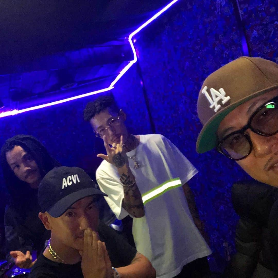 Kayzabroさんのインスタグラム写真 - (KayzabroInstagram)「AKとKOWICHI達とロサンゼルス🌴 #losangeles #california #westcoast #mixedbyali #ericbellinger #scoopdeville」7月31日 18時35分 - kayzabro_ds455