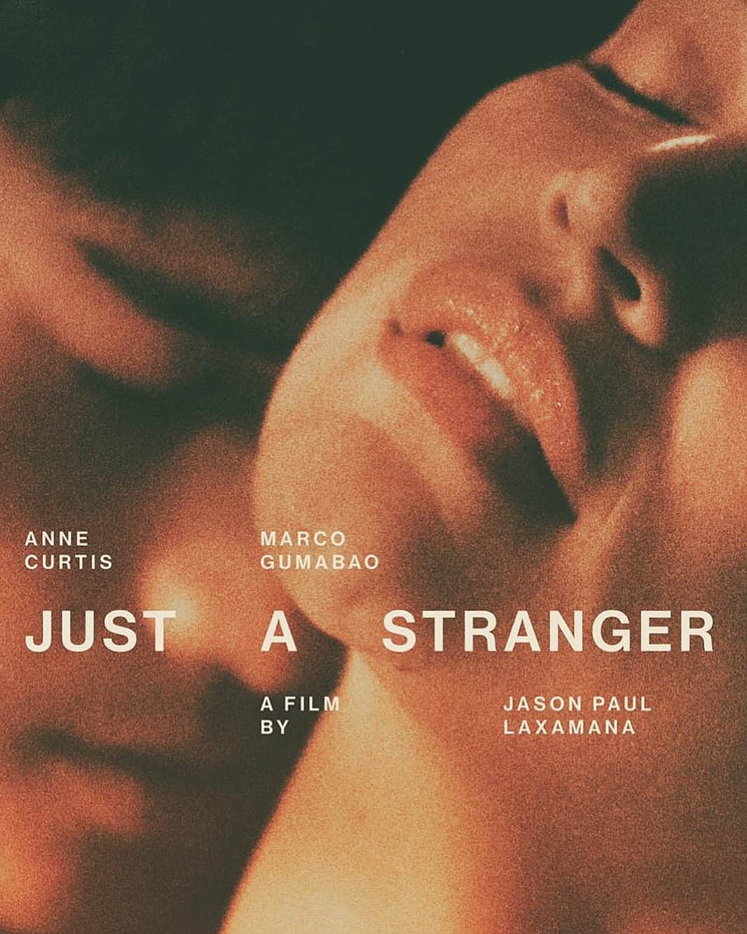 アン・カーティスのインスタグラム：「Press Conference happening this evening for Just A Stranger 🖤 Can’t wait for you guys to see this film! August 21 na!」