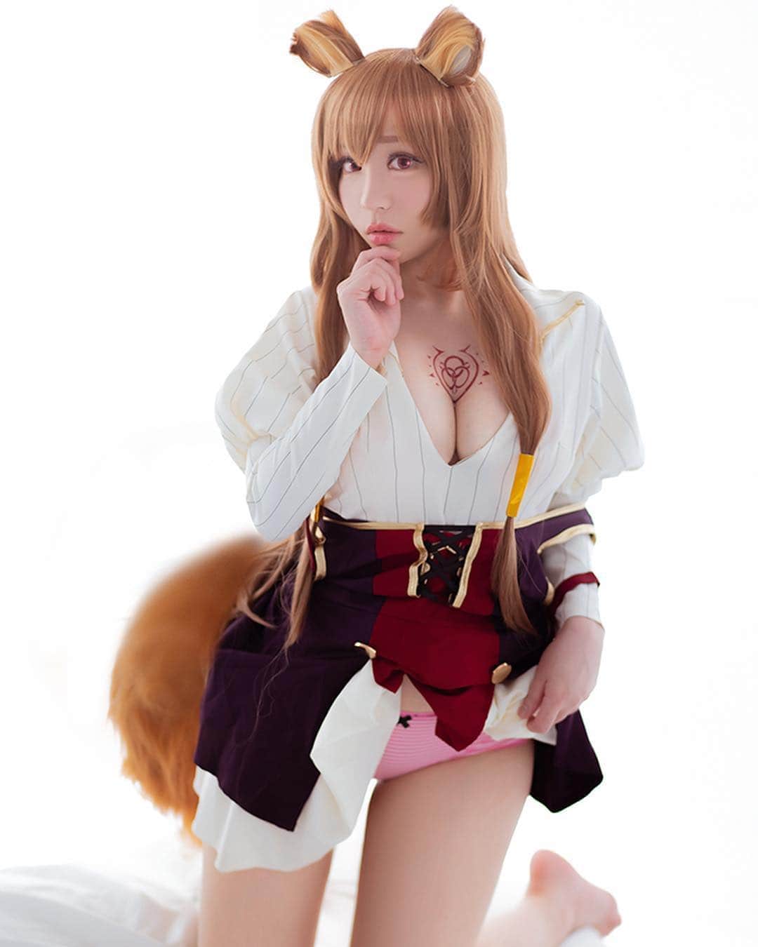 千尋のインスタグラム：「Today is the last day of the Patreon's  photo in July subscription. All Tier sample ////3/// Tier1: Sailor Moon / Tsukino Usagi Tier2: The rising of the shield hero / Raphtalia Tier3: Final Fantasy XV/ Cidey Aurum Tier4: NieR:Automata 2B(Revealing Outfit)  BUY NOW> https://www.patreon.com/chihirosama Taiwan buy > https://ppt.cc/f7ZVDx  #cosplaygirls #コスプレ #FFXV #nierautomata」