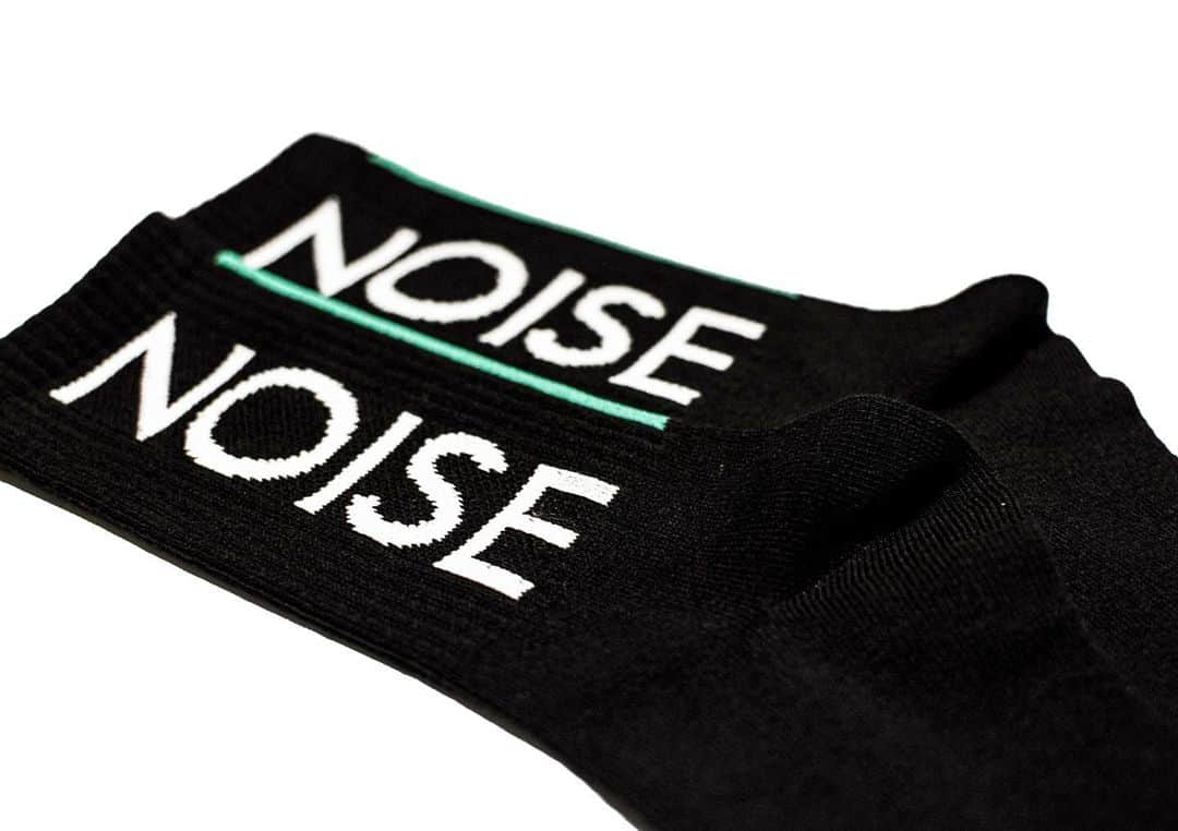 NOISEMAKERさんのインスタグラム写真 - (NOISEMAKERInstagram)「NOISE SOX ¥1,500(Tax in) color : White / Black  #noisemaker  #noisemania」7月31日 19時03分 - noisemaker_official